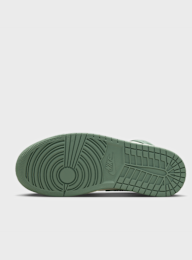Jordan, WMNS Air Jordan 1 Mid, green, Image 3 of 8