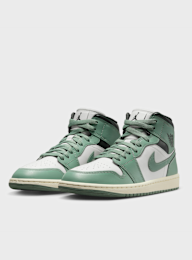 Jordan, WMNS Air Jordan 1 Mid, green, Image 4 of 8