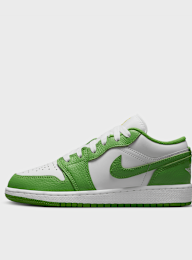 Jordan, Air Jordan 1 Low SE BG (GS), green, Image 1 of 8