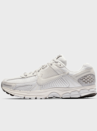 Nike, Zoom Vomero 5, grijs, Afbeelding 1 van 7