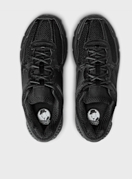 Nike, Zoom Vomero 5, black, Image 6 of 9