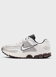 Nike, WMNS Zoom Vomero 5, white, Image 1 of 9