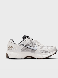 Nike, WMNS Zoom Vomero 5, white, Image 2 of 9