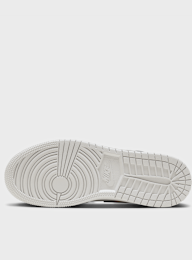 Jordan, Air Jordan 1 Low SE (GS), green, Image 3 of 9