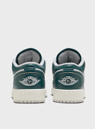 Jordan, 1 Low SE (GS), green, Image 5 of 9