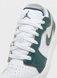Jordan, Air Jordan 1 Low SE (GS), green, Image 7 of 9