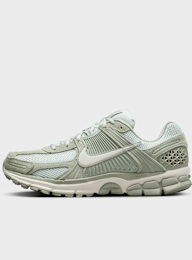 Nike, Zoom Vomero 5, green, Image 1 of 9