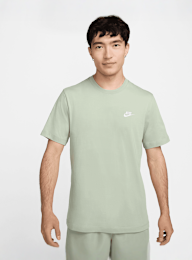 Nike, Sportswear Club T-Shirt, green, Image 1 of 5