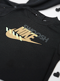 Nike, Sportswear PE Romper Bucket Hat Set 24 Monate (2 Piece), zwart, Afbeelding 3 van 6