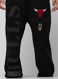 Mitchell & Ness, Team OG 3.0 Fleece Jogger Chicago Bulls, black, Image 3 of 6