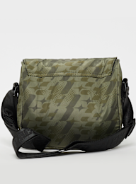 Capacité, Big C Cross Shoulder Bag, green, Image 3 of 5