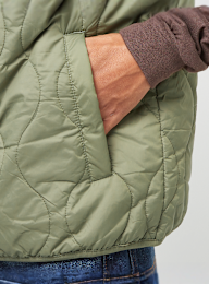 Urban Classics, Super Light Bubble Vest, green, Image 3 of 5