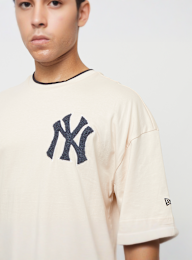 New Era, New York Yankees World Series Oversized T-Shirt, beige, Image 3 of 5