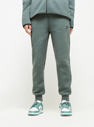 Nike, Sportswear Tech Fleece Mid-Rise Jogger, green, Image 1 of 5