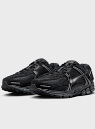 Nike, Zoom Vomero 5, black, Image 4 of 9