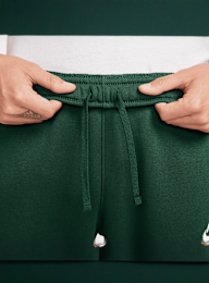 Nike, Sportswear Club Fleece Joggers, green, Image 3 of 7