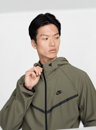 Nike, Tech Woven Windrunner Full Zip Jacket, green, Image 3 of 8