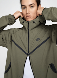 Nike, Tech Woven Windrunner Full Zip Jacket, green, Image 4 of 8