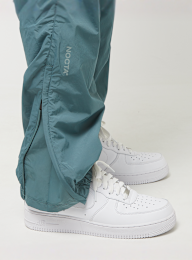 Nike Nocta, NRG Woven Track Pants, zielony, Obraz 4 z 7