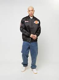 Mitchell & Ness, NBA Los Angeles Lakers Team Leader Satin Bomber, black, Image 7 of 7
