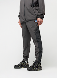 New Balance, Woven Tapered Track Pant, grijs, Afbeelding 1 van 4