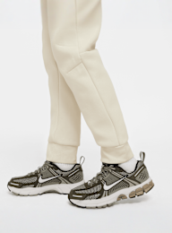 Nike, Sportswear Tech Fleece Jogger, beige, Image 8 of 9