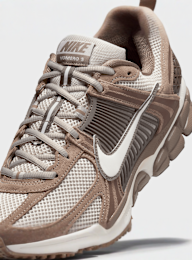 Nike, Zoom Vomero 5, brown, Image 7 of 9