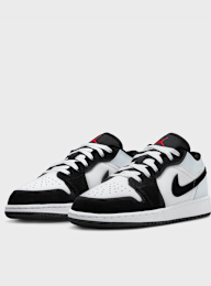 Jordan, 1 Low SE (GS), white, Image 4 of 9