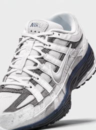 Nike, P-6000 metallic silver/metallic silver/black, grey, Image 7 of 8