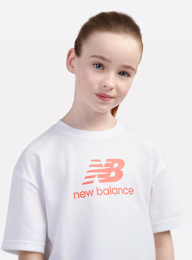 New Balance, Stacked Logo Tee And Cycle Short Set, zwart, Afbeelding 3 van 4