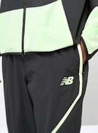 New Balance, Woven Tapered Track Pant, zwart, Afbeelding 3 van 5