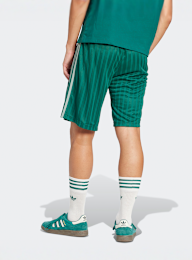 adidas Originals, 3-Streifen Poly Shorts, green, Image 2 of 5