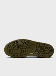 Jordan, WMNS Air Jordan 1 Low, green, Image 3 of 8