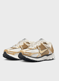 Nike, WMNS Zoom Vomero 5, gold, Image 4 of 8