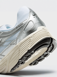Nike, P-6000 metallic silver/metallic silver/black, silver, Image 8 of 8