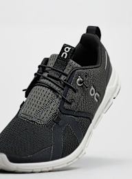 On, Cloud Sky (GS), black, Image 6 of 9