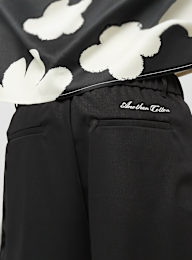 Another Cotton Lab, Double Pleated Shorts, black, Image 4 of 5