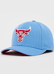 Mitchell & Ness, Baby Blue Classic Red Chicago Bulls, blue, Image 1 of 4
