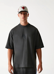 New Era, NBA Chicago Bulls Washed Tee, black, Image 1 of 4