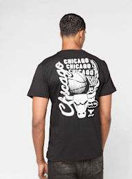 Mitchell & Ness, NBA Chicago Bulls HWC Overlap Graphic Tee, black, Image 1 of 5