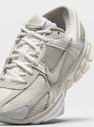Nike, Zoom Vomero 5, white, Image 7 of 9