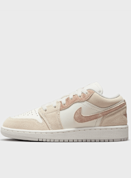 Jordan, 1 Low SE (GS), beige, Image 1 of 8