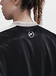 Nike, Sportswear V Neck Jersey, zwart, Afbeelding 4 van 4