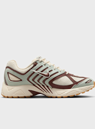 Nike, Air Pegasus 2005 SE, beige, Image 2 of 8