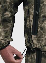 Nike, Tech Dri-FIT Woven Camo Windrunner Oversized Jacket, camouflage, Image 6 of 7