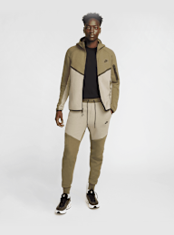 Nike, Tech Fleece Full Zip Windrunner Hoodie, green, Image 8 of 8