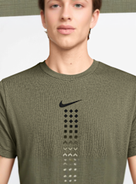 Nike, Sportswear Tee, groen, Afbeelding 3 van 4