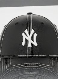 New Era, FEMALE 9FORTY Topstitch PU New York Yankees, black, Image 4 of 4