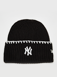 New Era, Female Chunky Topstitch Beanie New York Yankees, black, Image 1 of 3