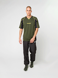 Umbro, PANELLED RAGLAN SHIRT black, green, Image 4 of 4